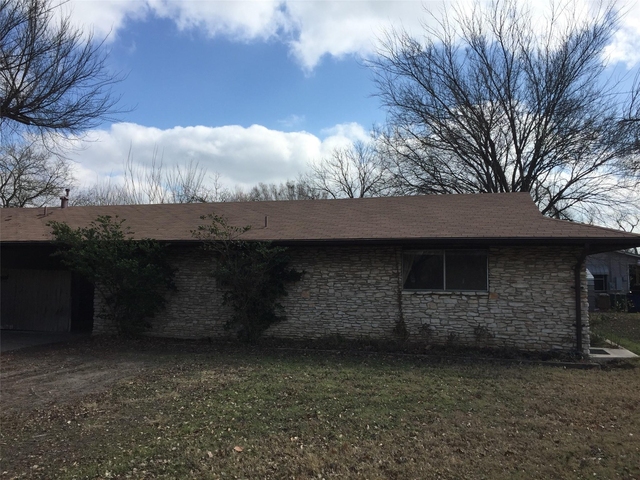 1708 Redd St - Photo 1