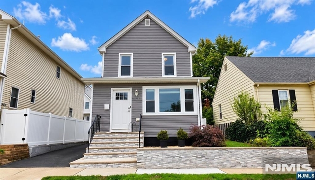 271 Castle - Photo 1