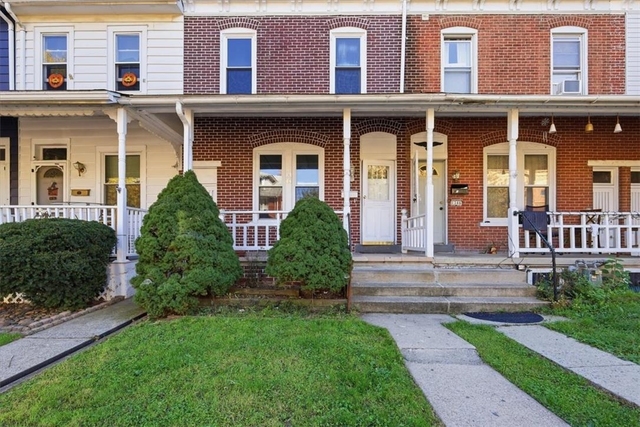 1344 Gordon Street - Photo 1
