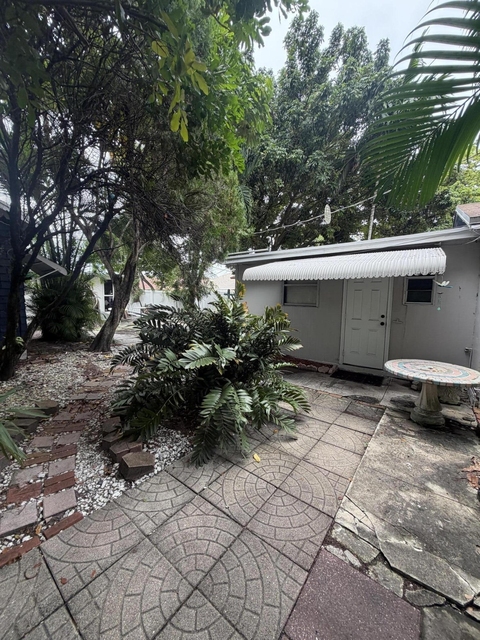 43 Se 10th Terrace - Photo 1