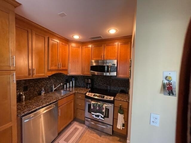 22 Colonial Club Drive - Photo 1