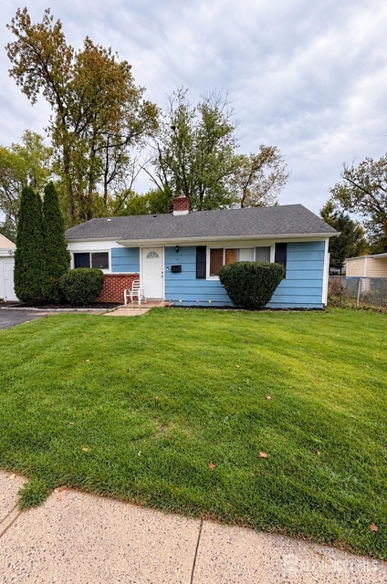 10 Comstock Road - Photo 1