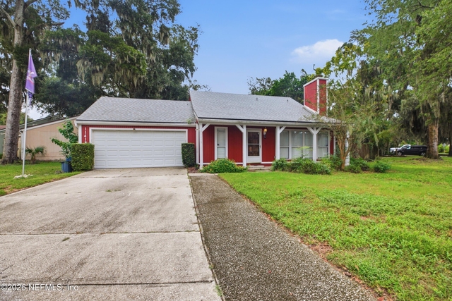11418 Beacon Drive N - Photo 1