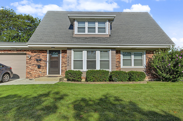 9290 N Courtland Drive - Photo 1