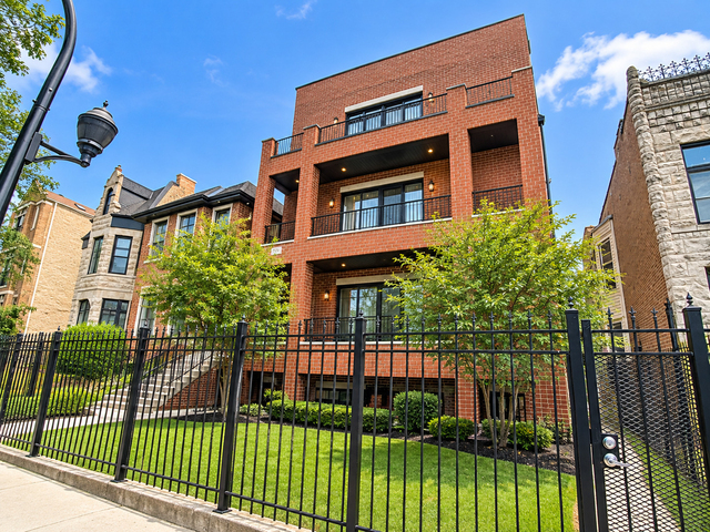 425 E 42nd Street - Photo 1
