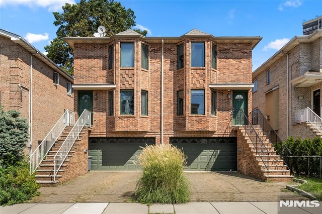 229 Franklin - Photo 1