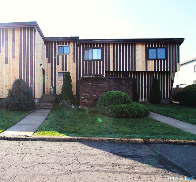 150 Webster Court - Photo 1