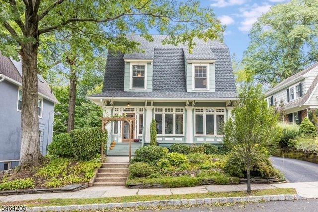 115 Sherman Pl - Photo 1