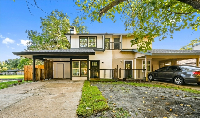 2640 Santa Barbara Drive - Photo 1