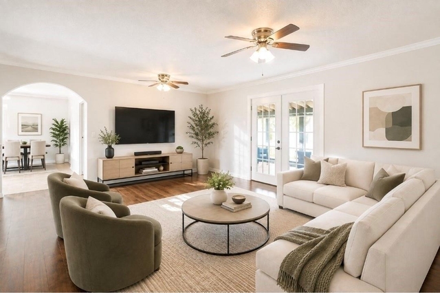 2708 N Avenue - Photo 1
