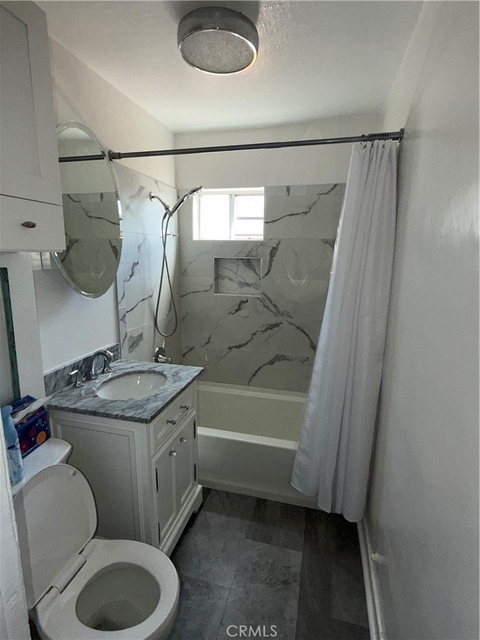 2068 W 52nd - Photo 1