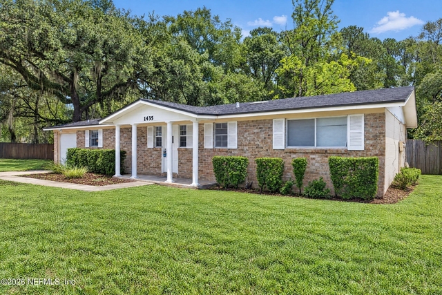 1435 Undine Avenue - Photo 1
