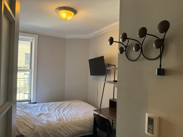 437 West 53rd Street - Photo 1