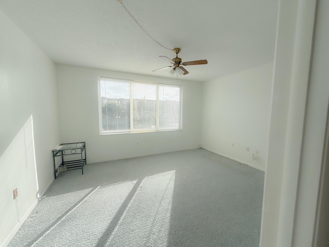 1080 Del Lago Circle - Photo 1
