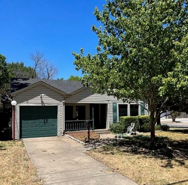 602 W High Street - Photo 1
