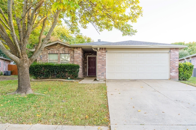 4403 Cedar Crest Drive - Photo 1