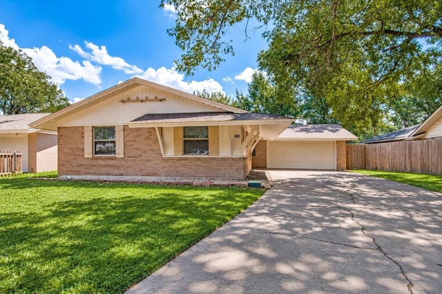 2218 Royal Oaks Drive - Photo 1