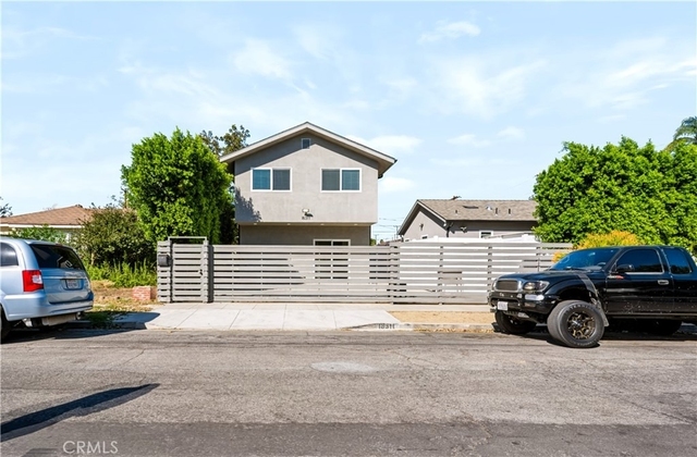 18311 Schoolcraft Street - Photo 1