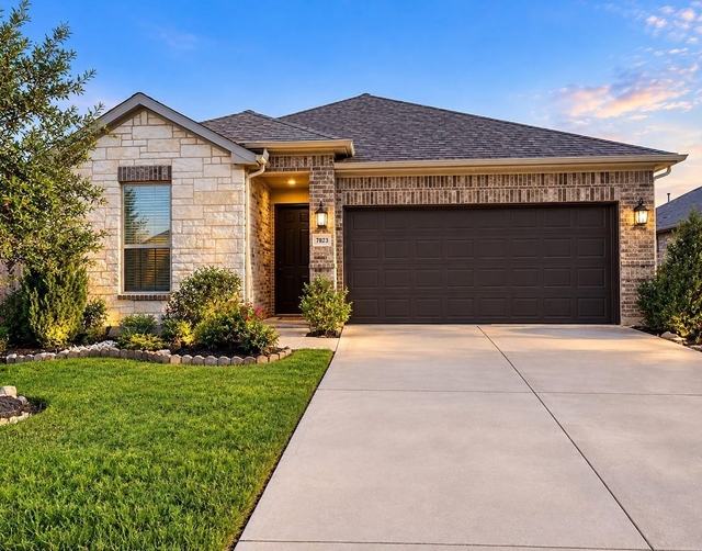7823 Laurel Elm Court - Photo 1