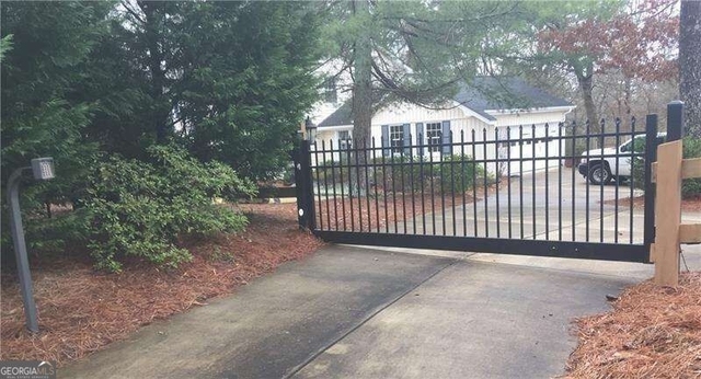 1455 Spalding Drive - Photo 1