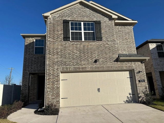 3124 Lucia Way - Photo 1