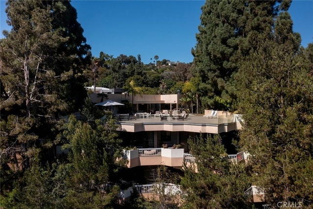 510 Leslie - Photo 1