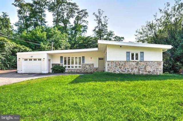 904 S Chester Road - Photo 1