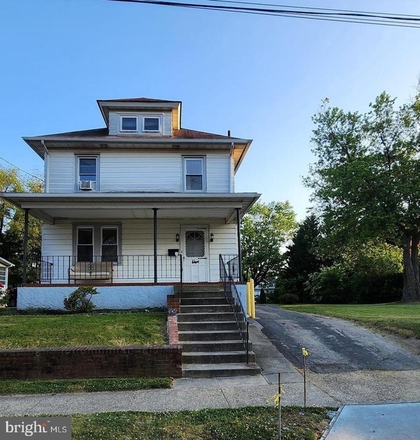 306 Victoria Street - Photo 1