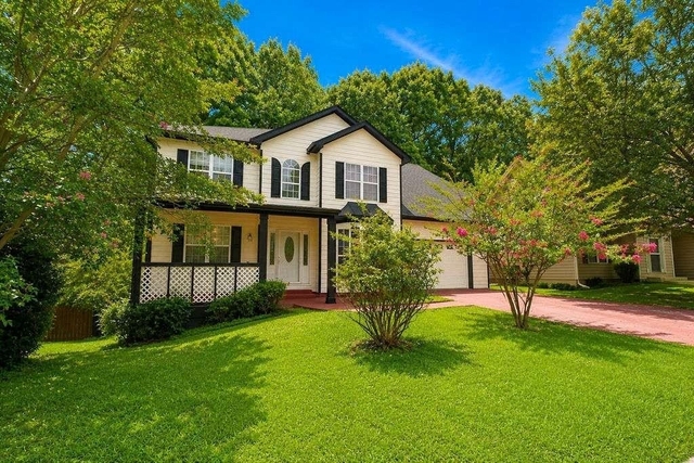 775 Stonemill Manor - Photo 1