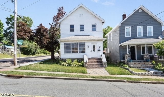 109 Allen St - Photo 1