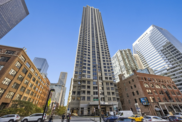 440 N Wabash Avenue - Photo 1