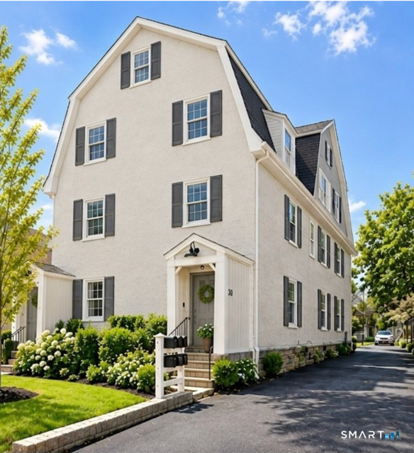 30 Woodbury Avenue - Photo 1