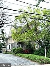 19 Elliott Avenue - Photo 1