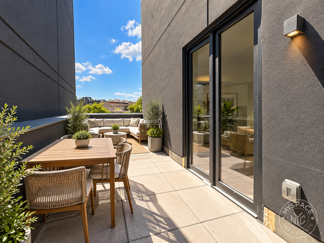 1571 Broadway - Photo 1