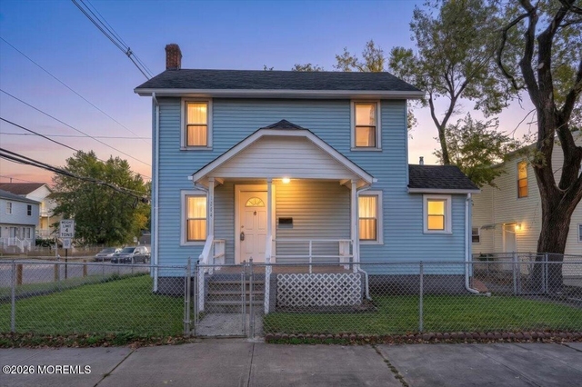 1204 Florence Avenue - Photo 1
