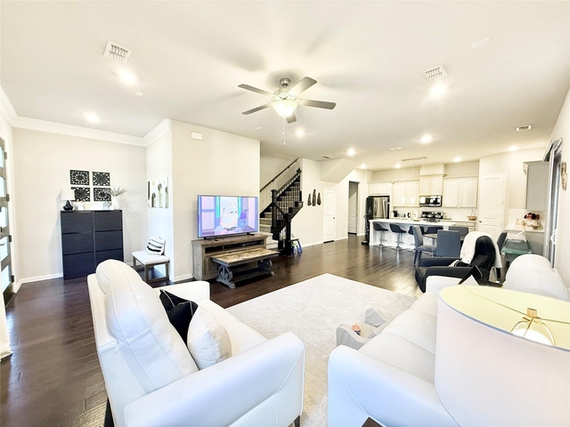 1021 Zachary Way - Photo 1