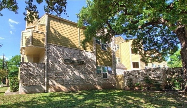 808 W 29th St - Photo 1
