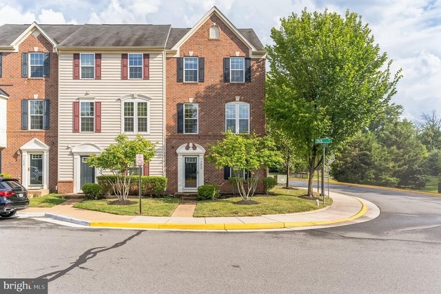 7039 Trek Way - Photo 1