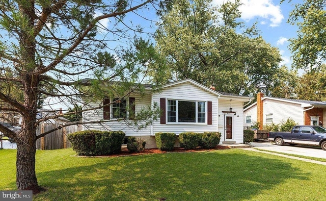 4709 Arbutus Avenue - Photo 1