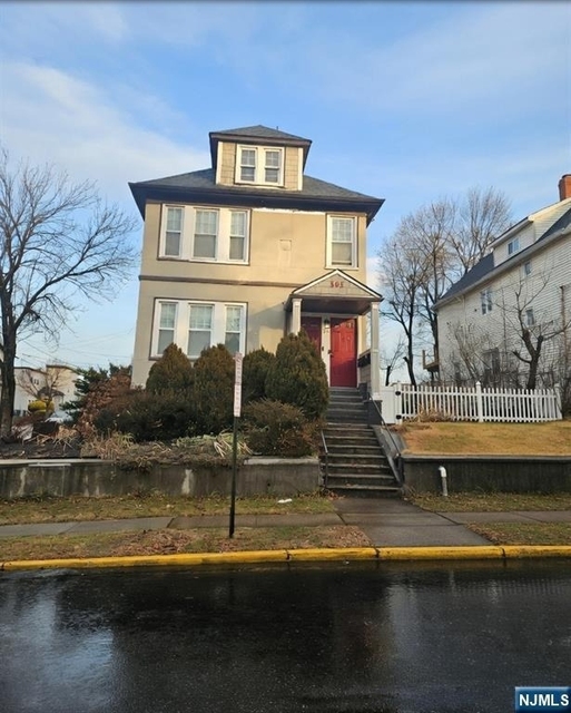 505 Hoboken - Photo 1