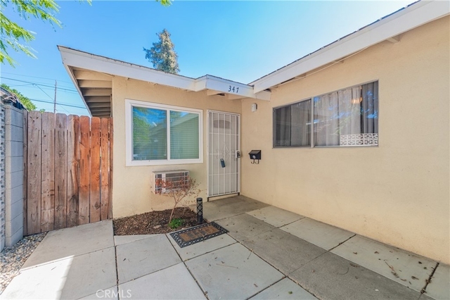 347 S Clark Street - Photo 1