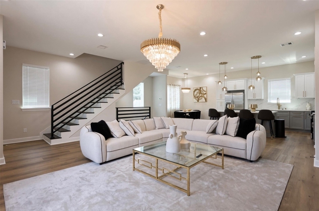 1605 Sylveste Street - Photo 1