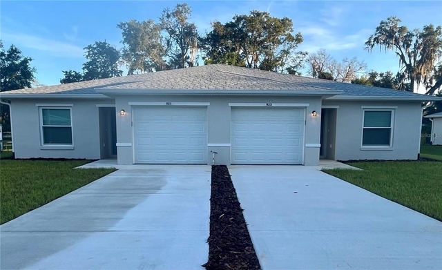921 E Clifford Avenue - Photo 1