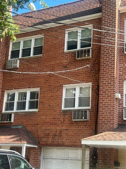 267-08 E Williston Avenue - Photo 1